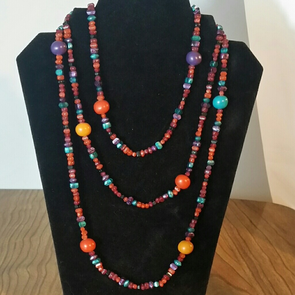 Bead necklace